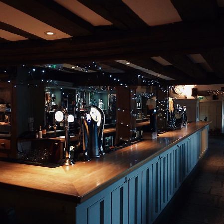 The Greyhound Inn Chalfont St Peter Kültér fotó